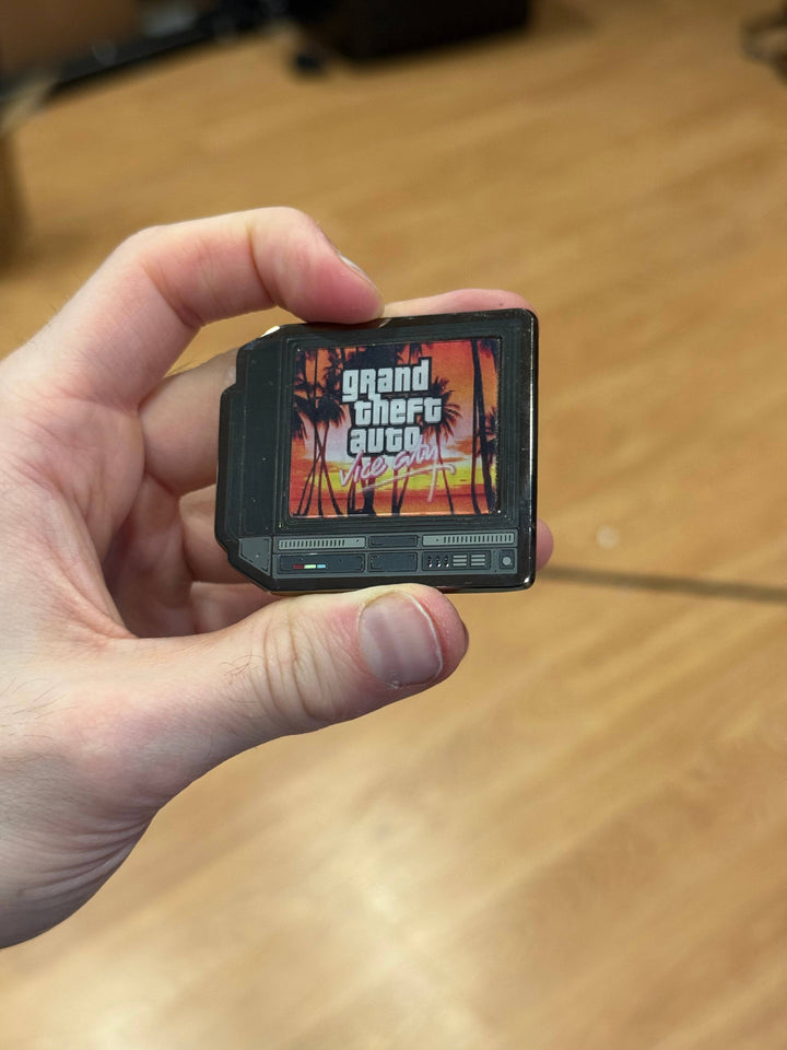 2.5" Lenticular GTA IV Vice City CRTV Enamel Pin - NE32726