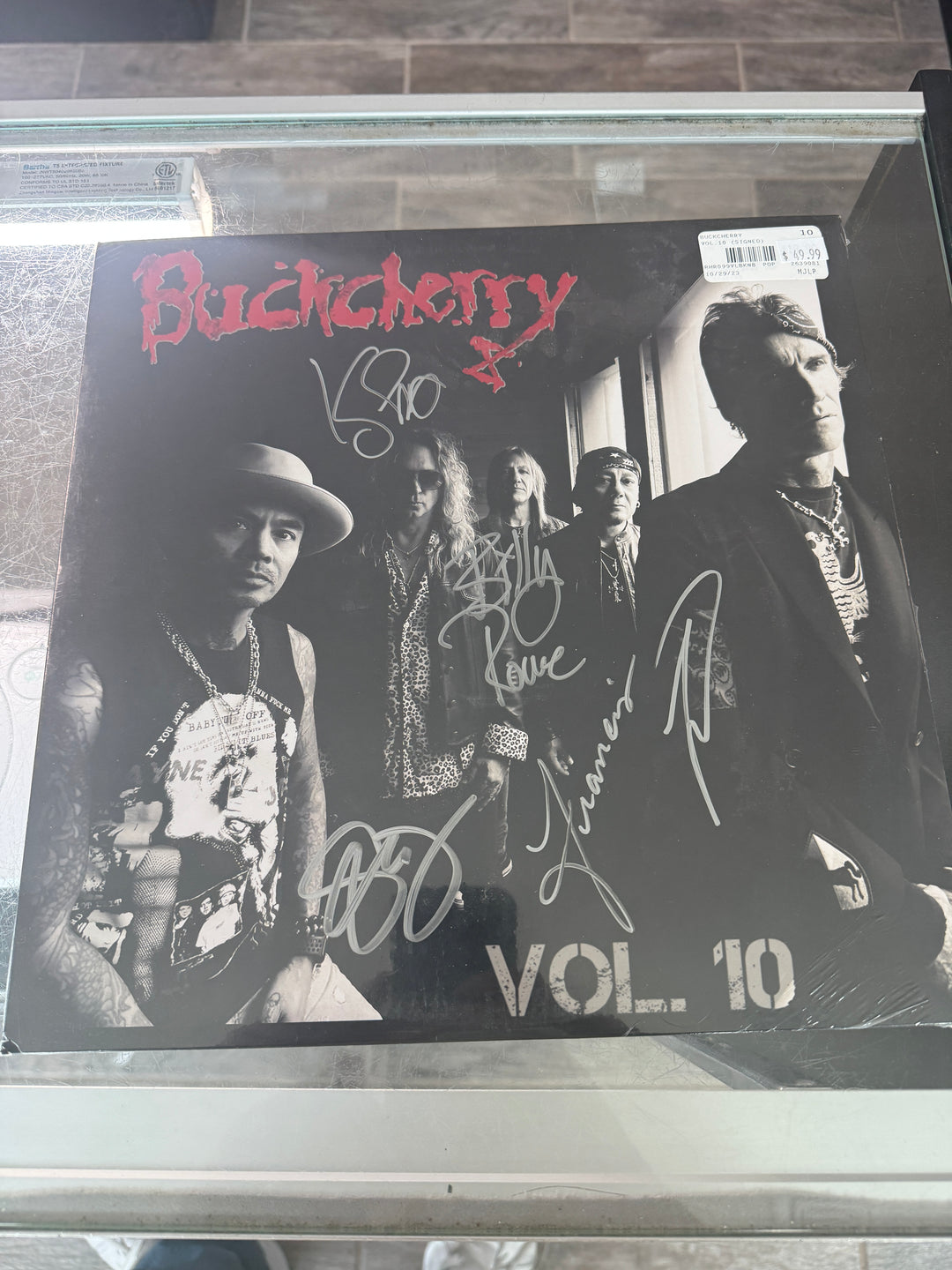 Buckcherry - Vol. 10 Vinyl (Autographed) - Vinyl MDH51925
