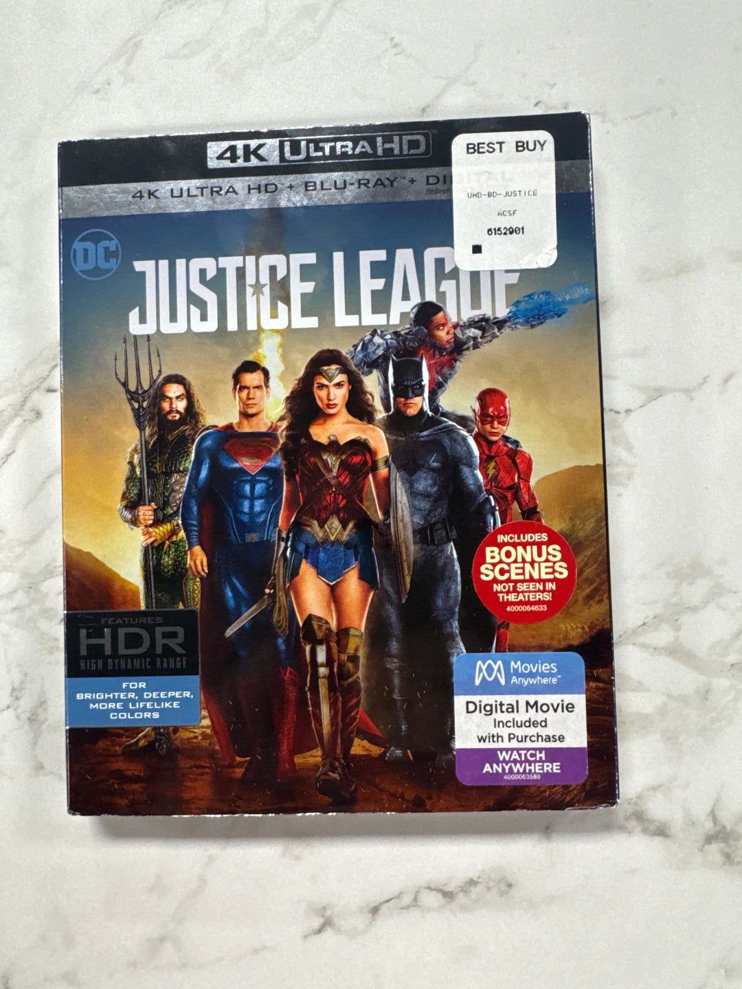 Justice League  - 4K Ultra HD and Blu-Ray PM7726