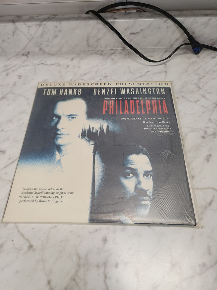 Philadelphia (Tom Hanks, Denzel Washington) Widescreen Laserdisc Movie    LD121724