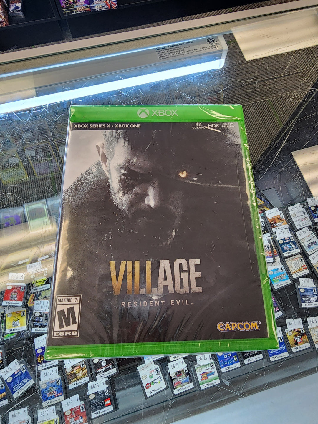 Resident Evil Village - Xbox One / Xbox Series X