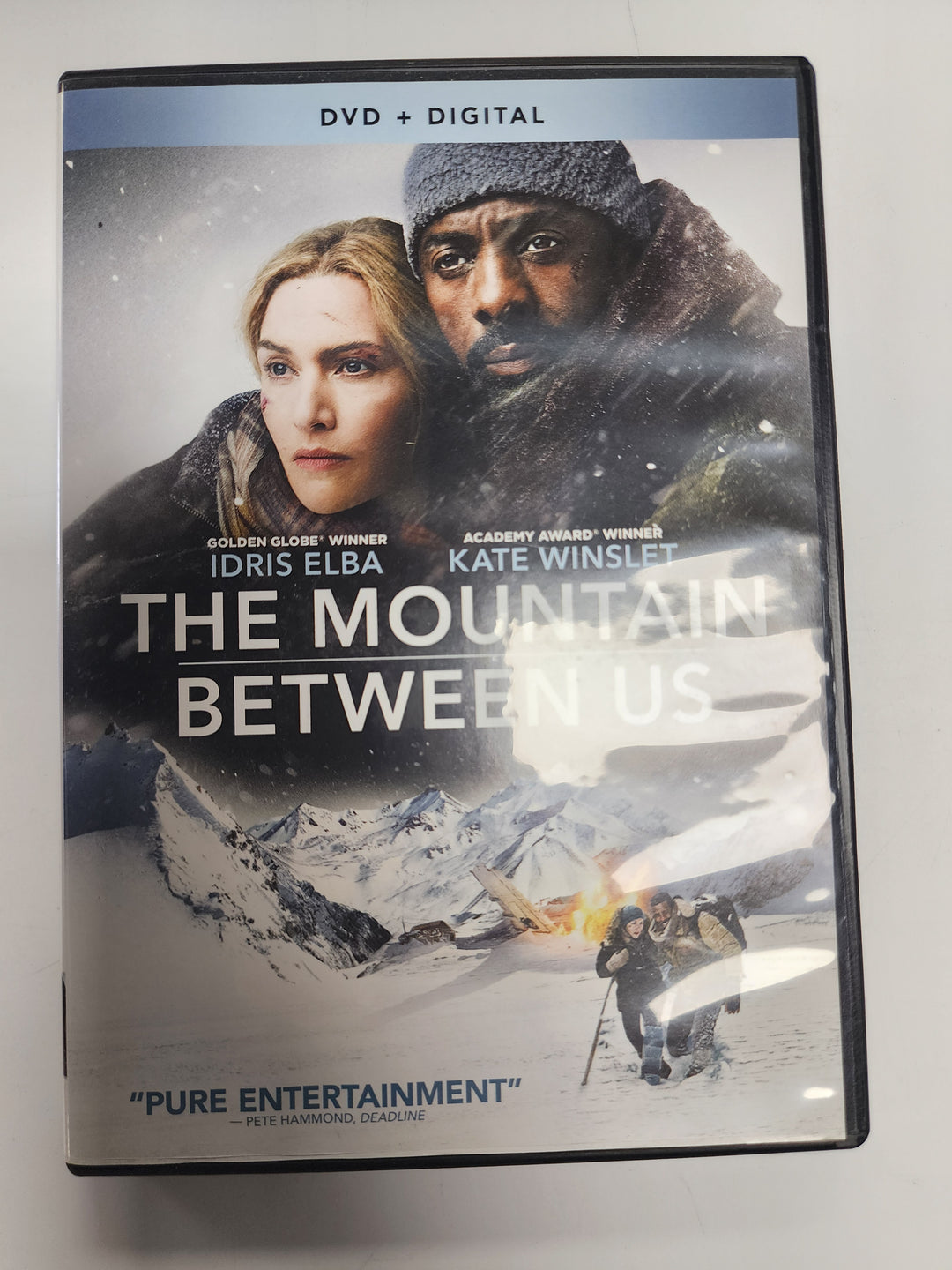 The Mountain Between Us  - DVD PM92926