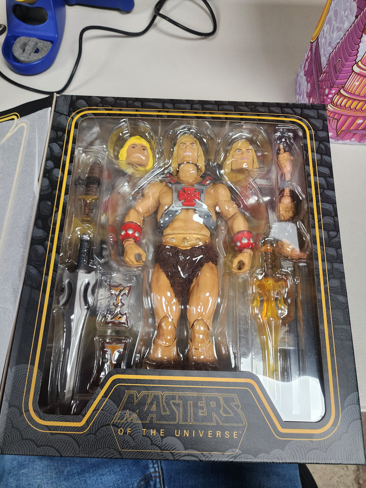 Mondo He-Man Deluxe Figure Masters of the Universe - Collectible UT10726