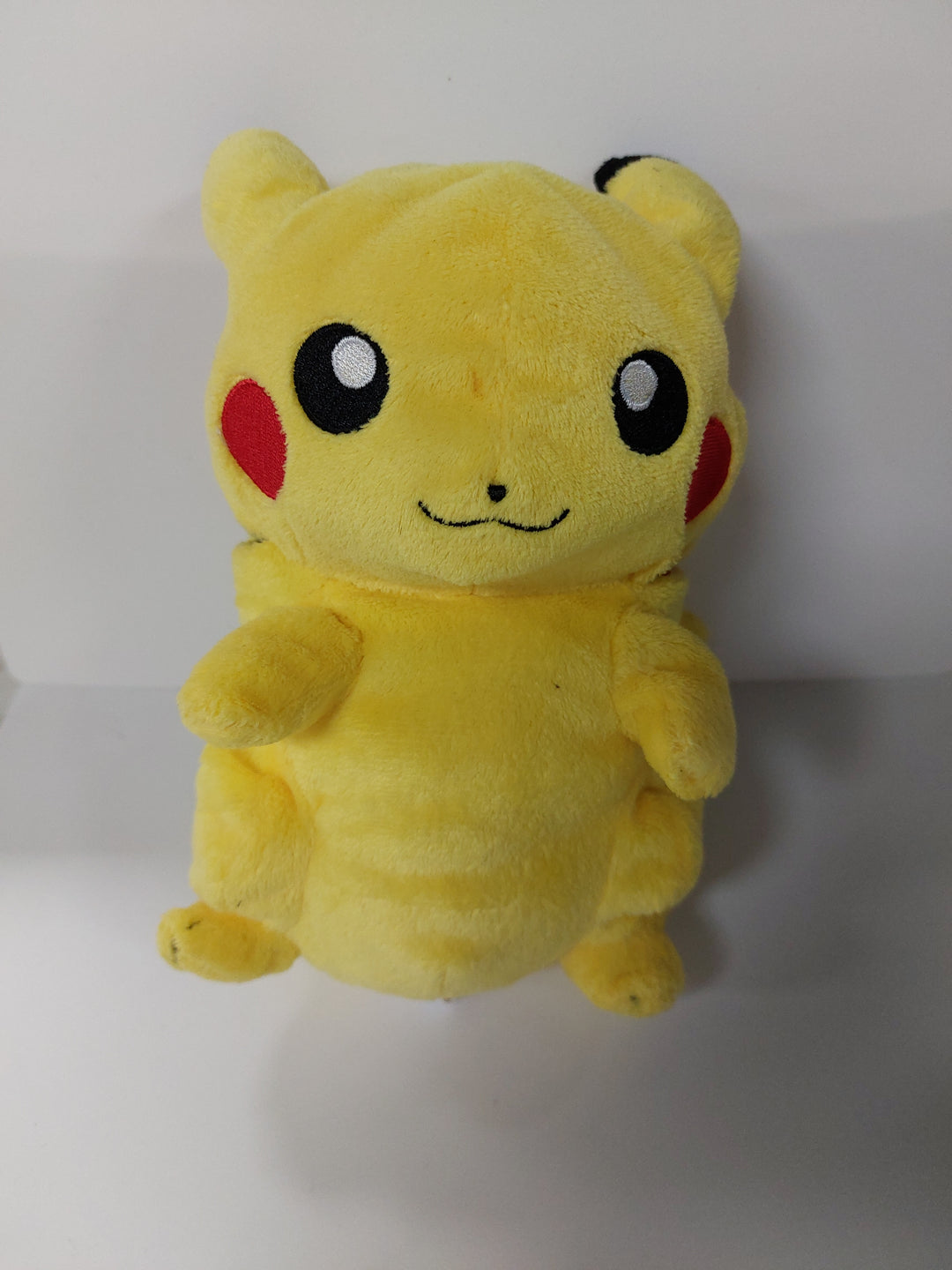 Pokemon Pikachu Reversible To Poke Ball Used Plush No Tags XP71526