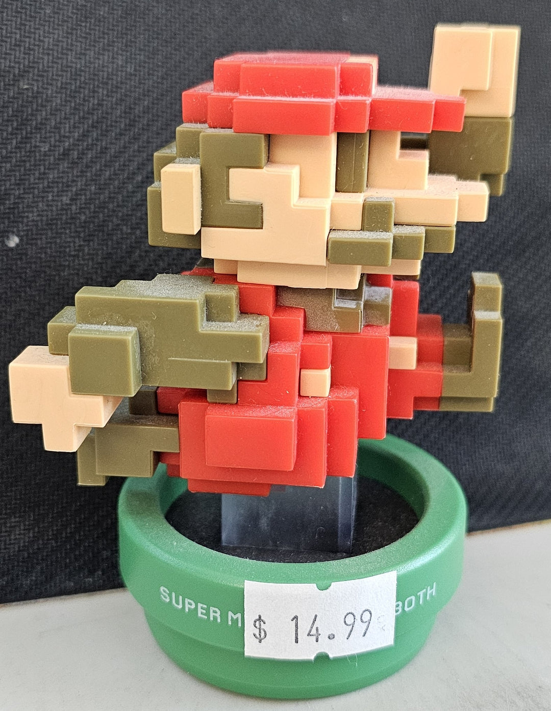 Mario 8 Bit Anniversary Classic Color Amiibo A81525