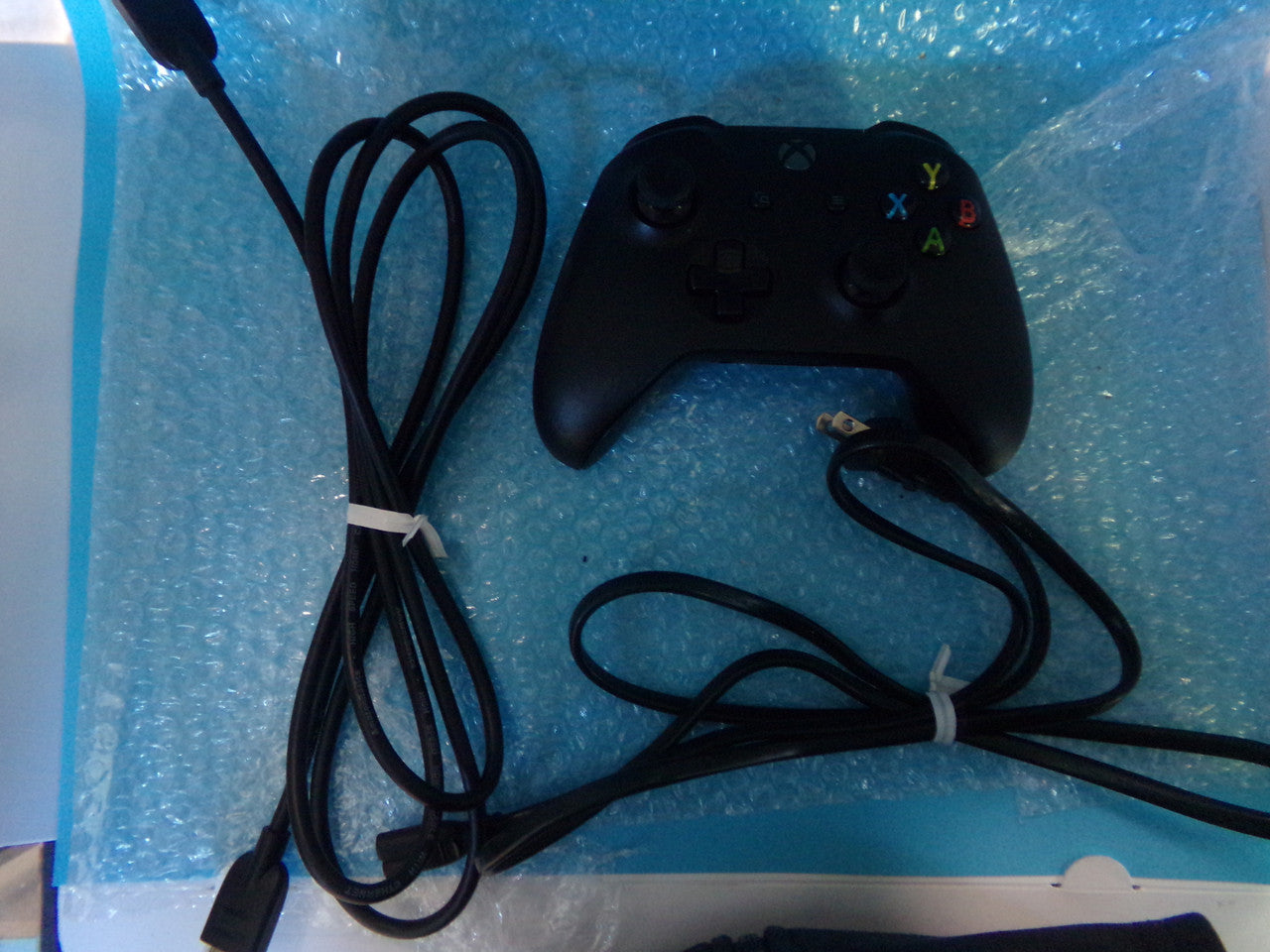 Xbox One popular X 1TB - Used