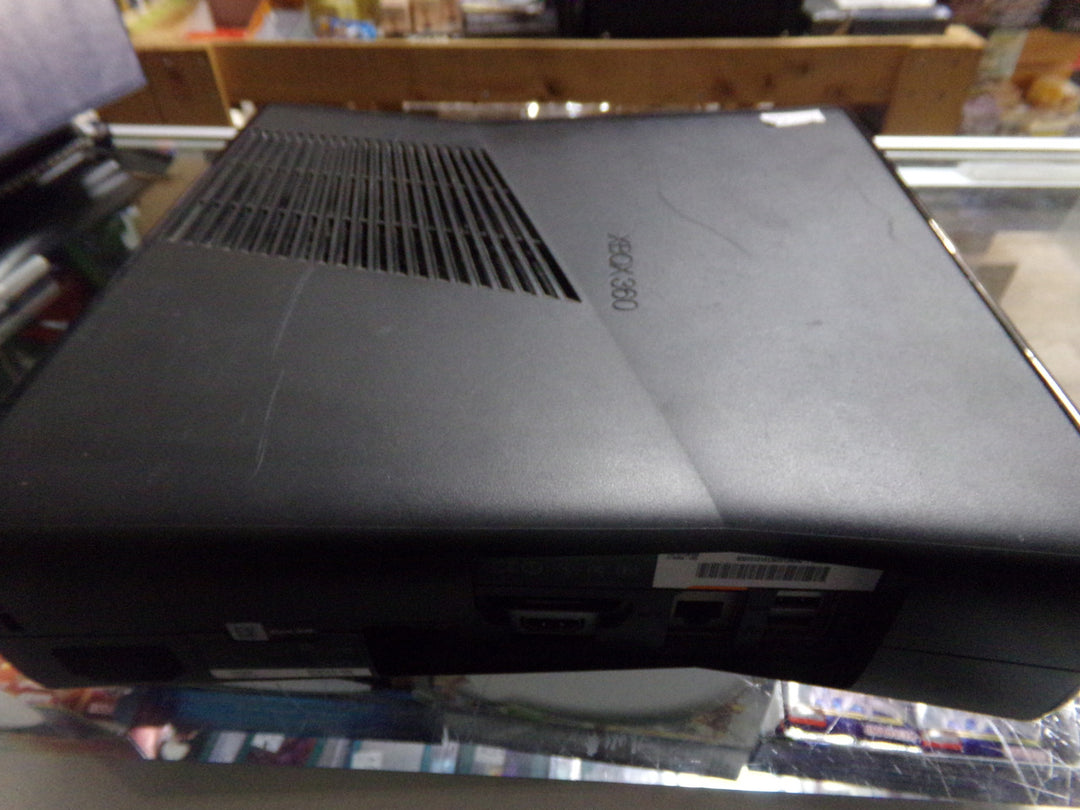 Microsoft Xbox 360 Console (250 GB) Used