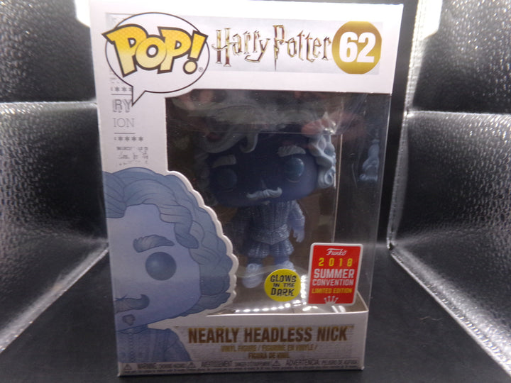 Harry Potter - #62 Nearly Headless Nick (2018 Summer Convention Exclusive) (Glow in the Dark) Funko Pop