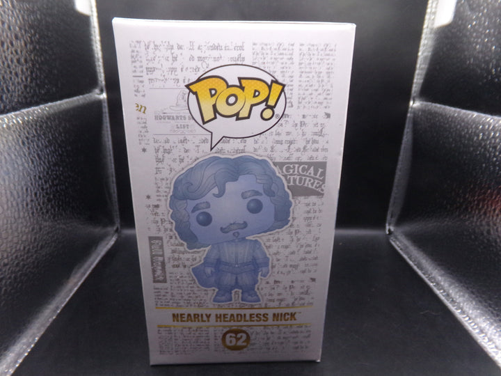 Harry Potter - #62 Nearly Headless Nick (2018 Summer Convention Exclusive) (Glow in the Dark) Funko Pop