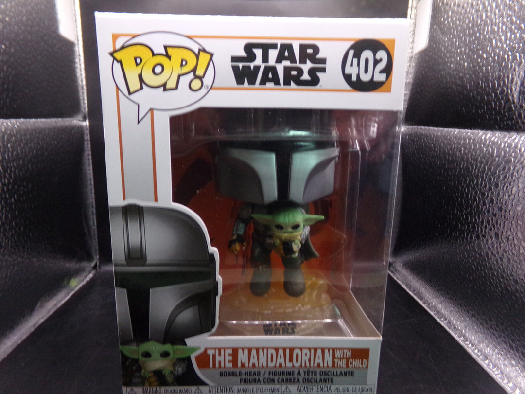 Star Wars - #402 Mandalorian with Child Funko Pop