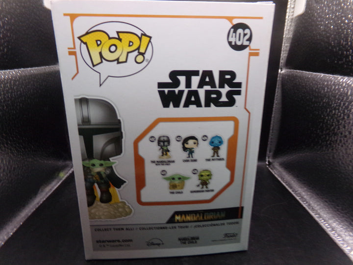 Star Wars - #402 Mandalorian with Child Funko Pop