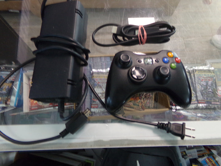 Microsoft Xbox 360 S Model Console (4GB) Used