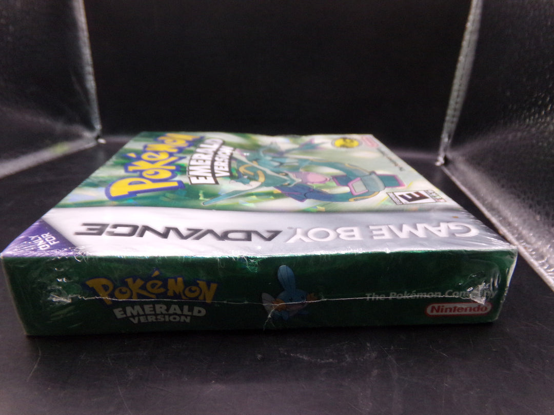Pokemon Emerald Game Boy Advance NEW