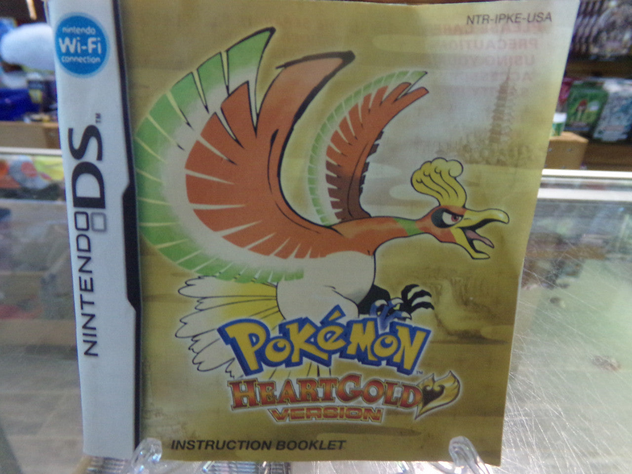 Pokemon outlet HeartGold Version for Nintendo DS CASE AND MANUAL ONLY