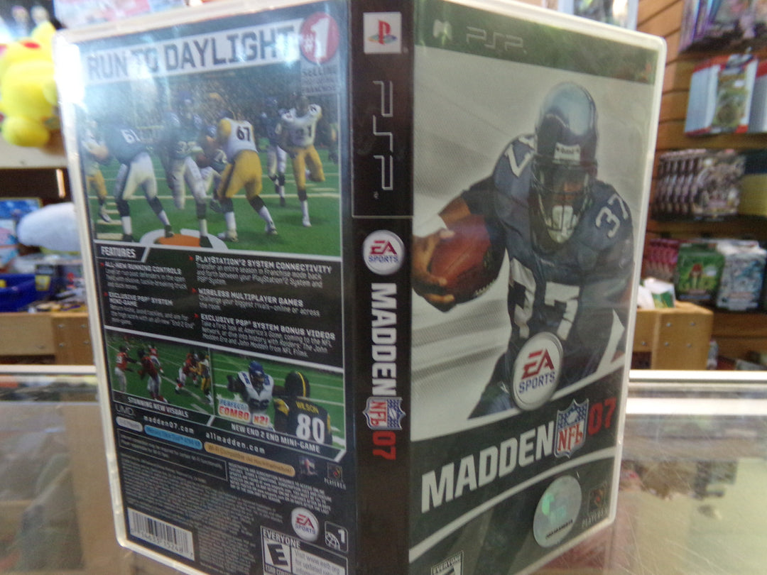 Madden NFL 07 Playstation Portable PSP Used