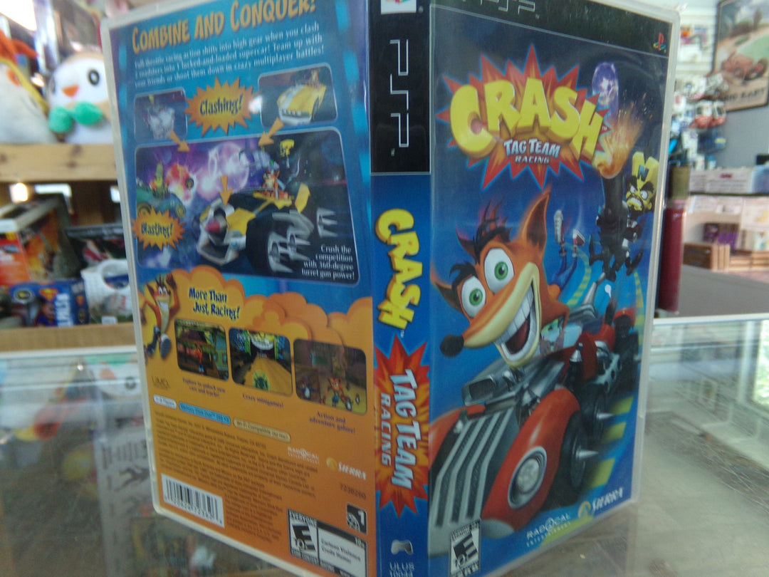 Crash Tag Team Racing Playstation Portable PSP CASE AND MANUAL ONLY