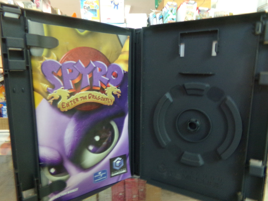 Spyro: Enter the Dragonfly Gamecube CASE AND MANUAL ONLY