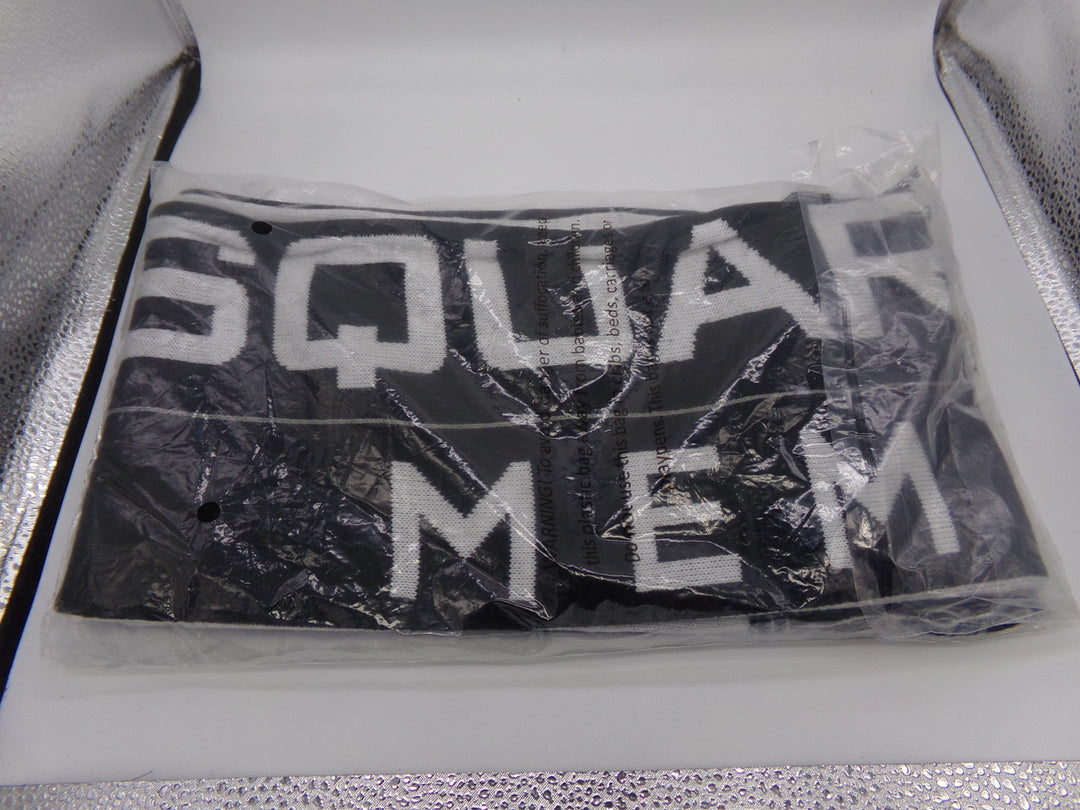 Square Enix Members Exclusive Black and White Unisex Neck Scarf NEW