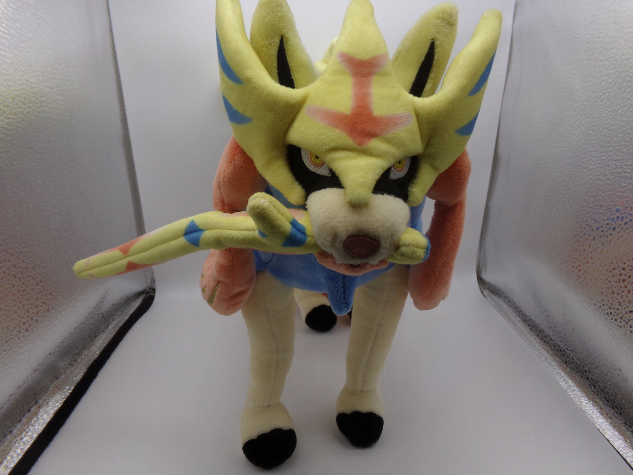 Pokemon Center Zacian Plush 2019 – Core Gaming