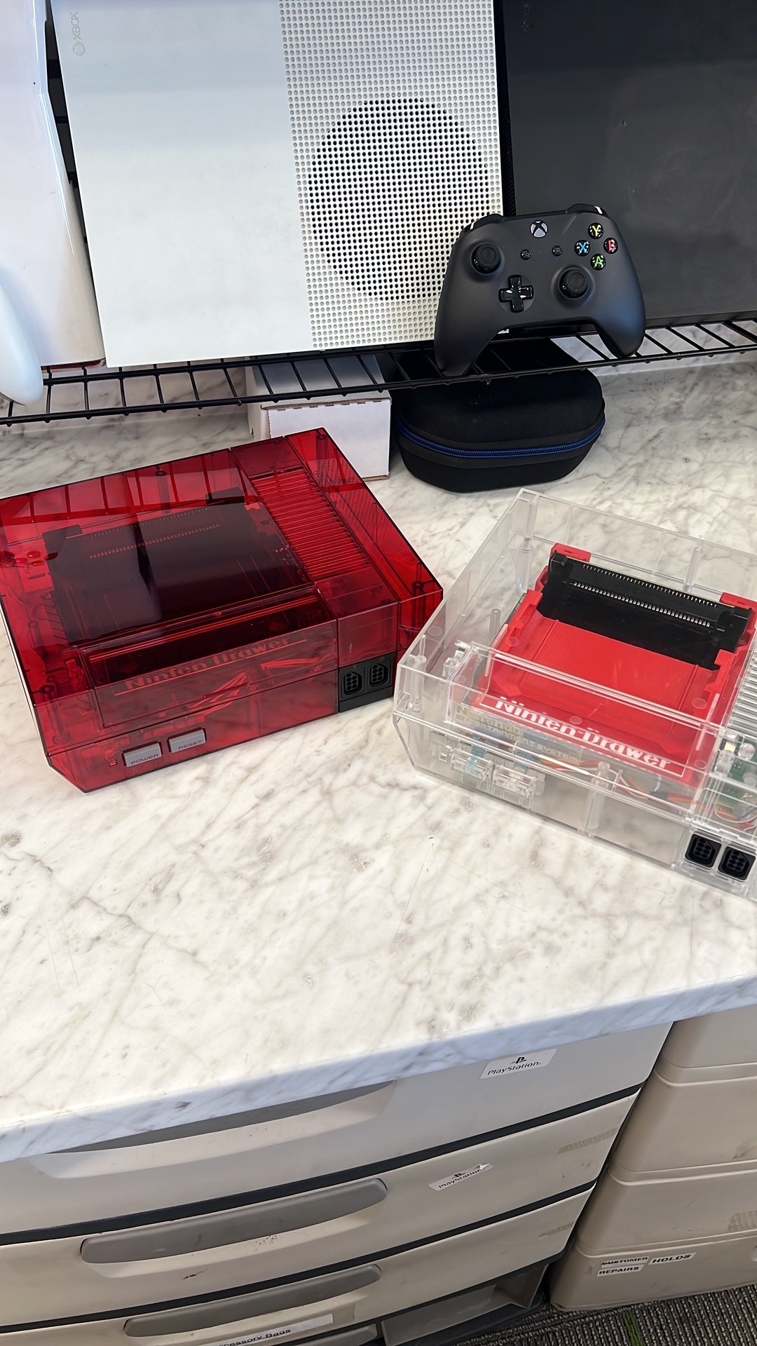 Nintendo NES Console with Ninten-drawer Installed (No Blinking Red Light!).