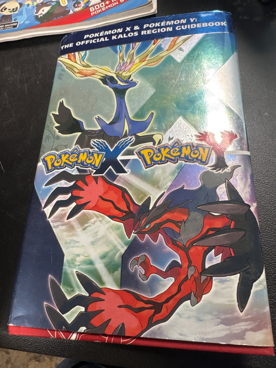 Pokémon X & Pokémon Y: The Official Kalos Region Guidebook Strategy Guide ST51526