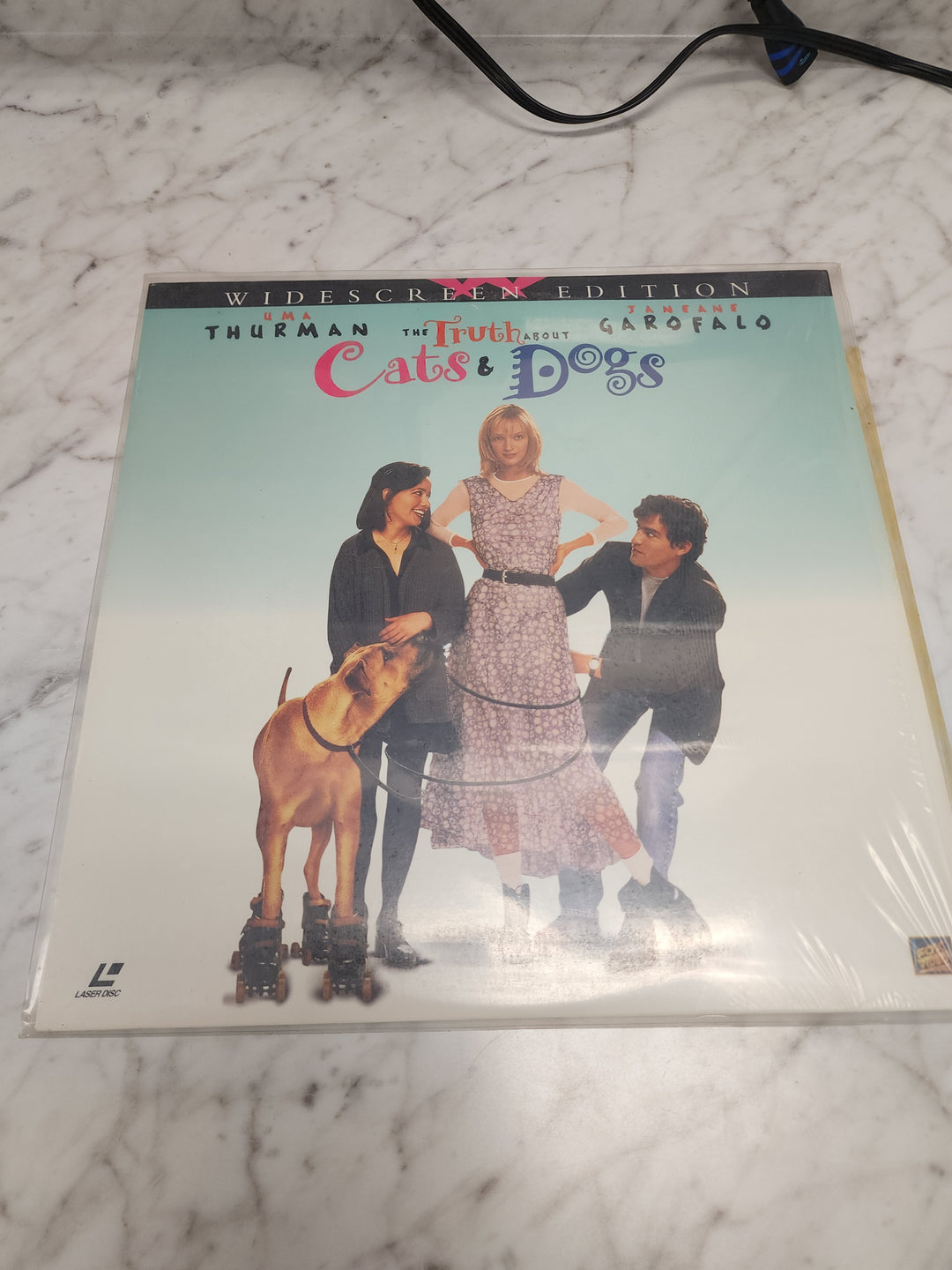 The Truth About Cats & Dogs Widescreen Laserdisc Movie    LD121724