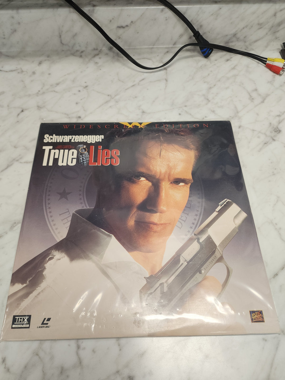 True Lies Widescreen Laserdisc Movie    LD121724
