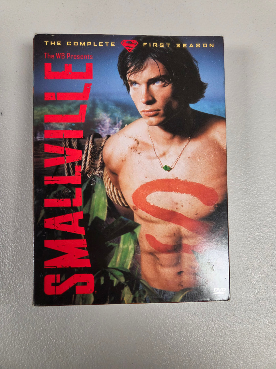 Smallville: The Complete First Season - DVD DI61726