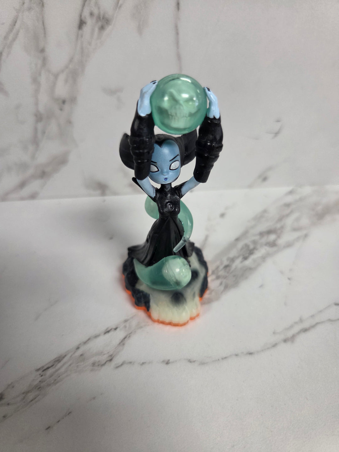 Hex - Giants, Series 2 Skylanders Figure SKY61826