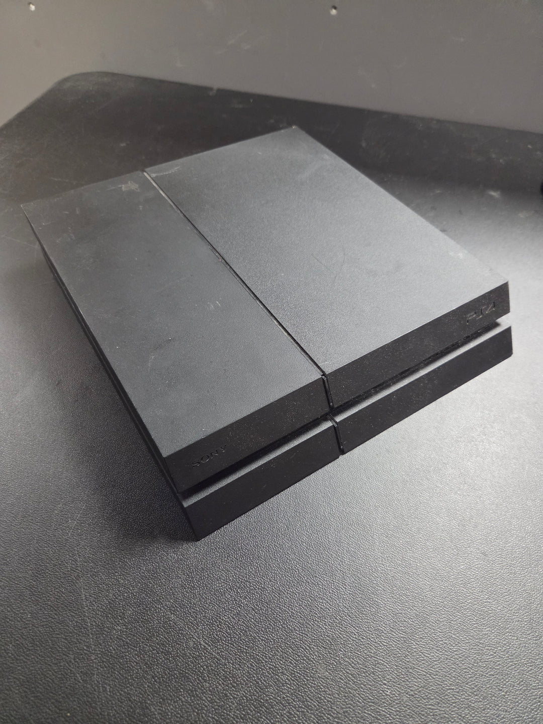 FOR PARTS NOT WORKING Defective Laser PS4 (Original 500GB) Console   POX010
