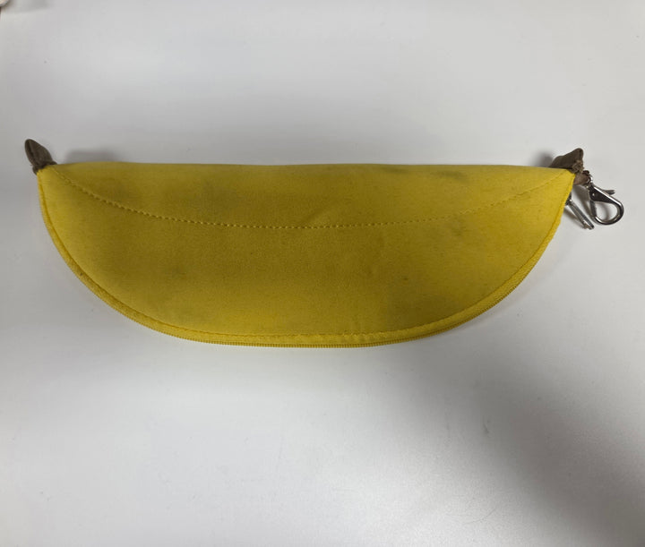 Donkey Kong Returns Banana Wii Promotional Pouch  UT71126