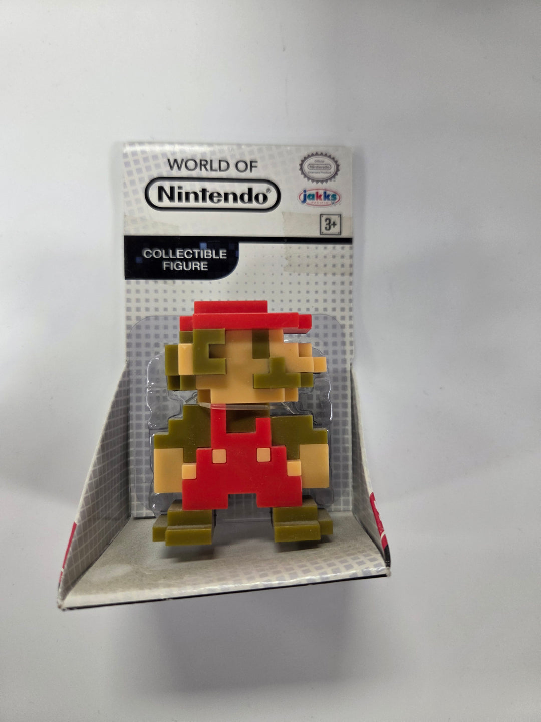 NEW Jakks Pacific World of Nintendo 8-Bit Mario 2.5" Figure NT71426