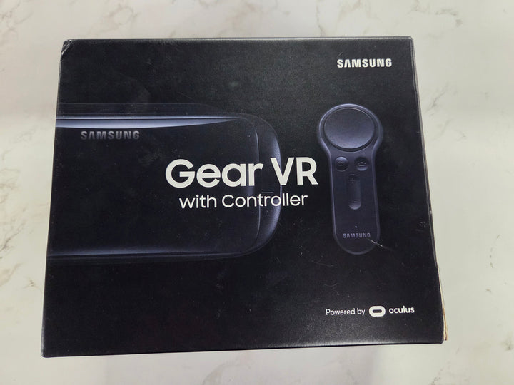 Used Complete Open Box Samsung Gear VR (SM-R324) UA71626
