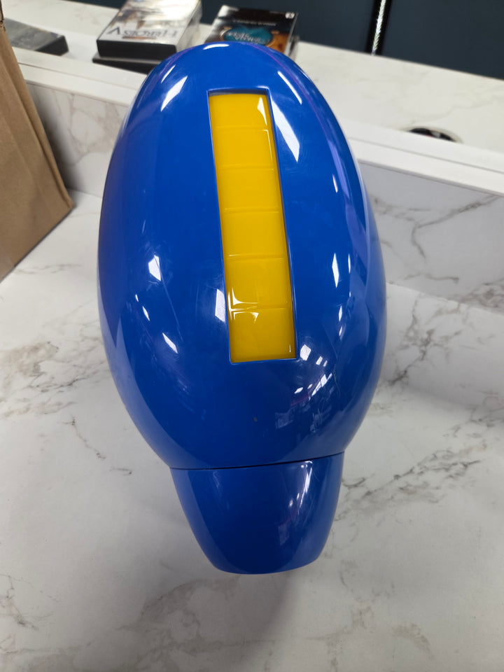 Mega Man Buster 1:1 Working Replica Blaster with Stand from ThinkGeek UT71626