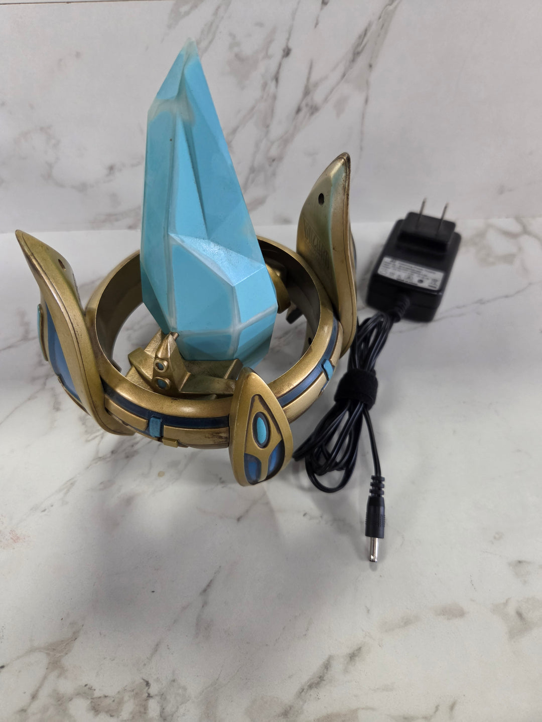 ThinkGeeK StarCraft II Protoss Pylon Desktop Power Station USB LED (Works!) UT72426