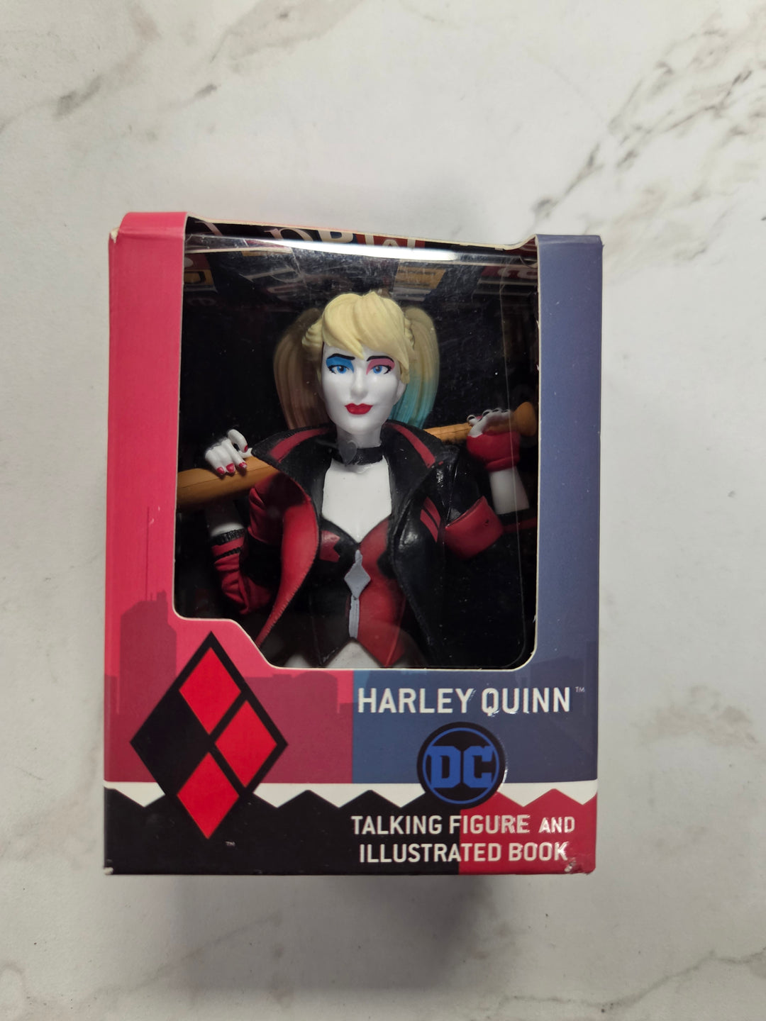 NEW Running Press: Harley Quinn Talking Figure and Illustrated Book by DC Comics NT72426