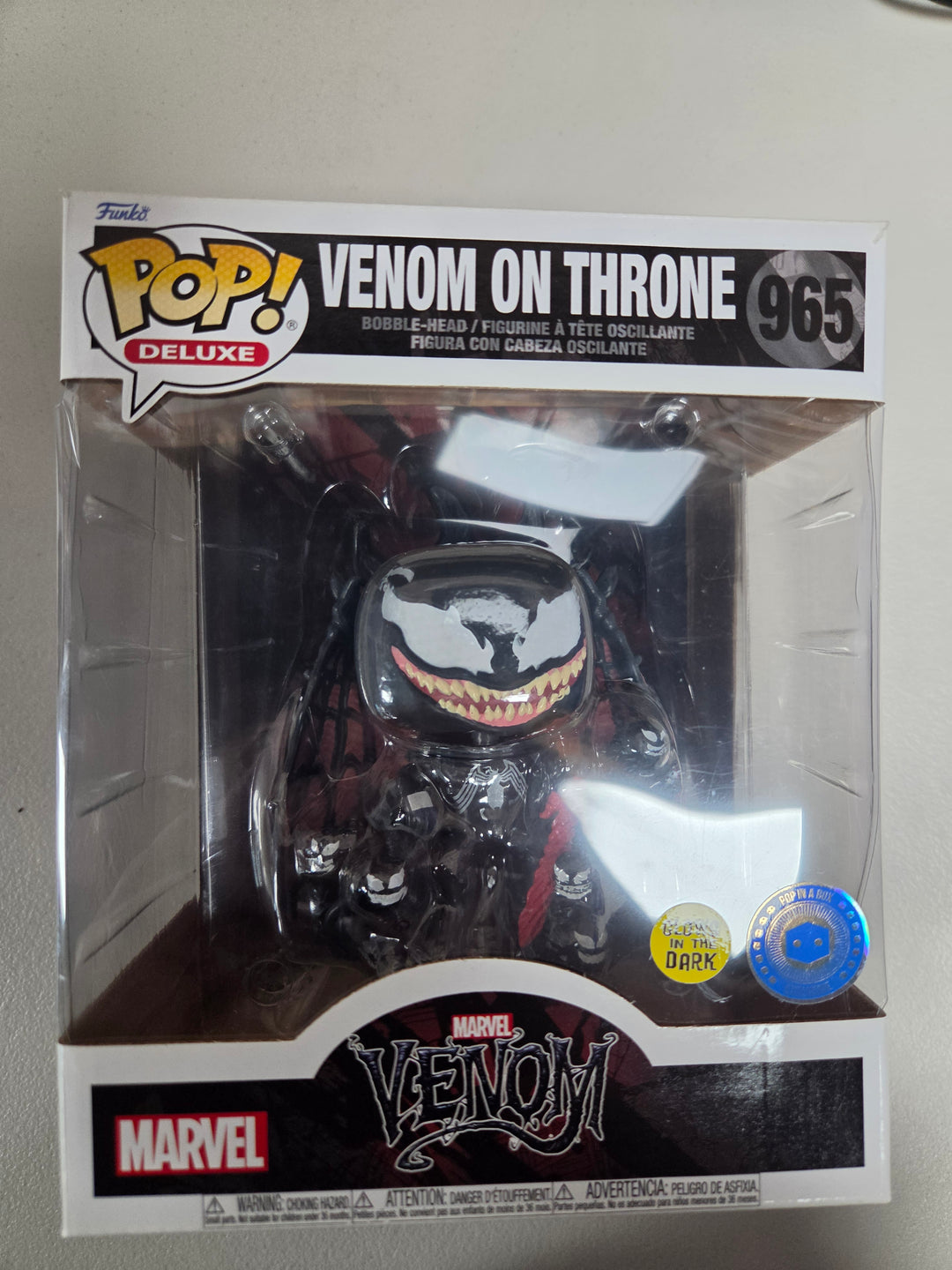 Funko Pop! Venom on Throne #965, 	Venom. Special Edition. GITD FP72526