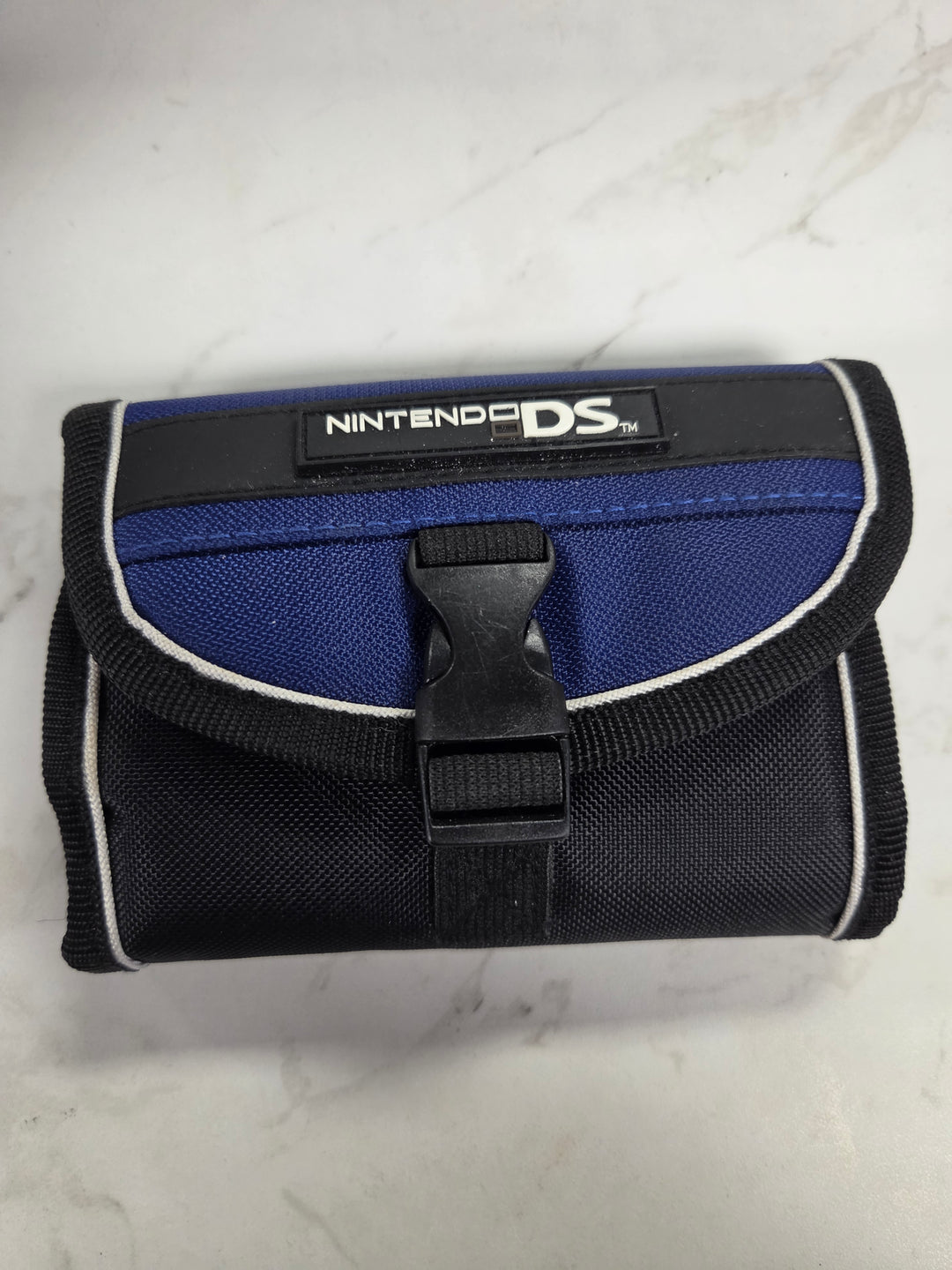 Nintendo DS Lite Black & Blue Switch N' Carry Travel Pouch Case UA81326