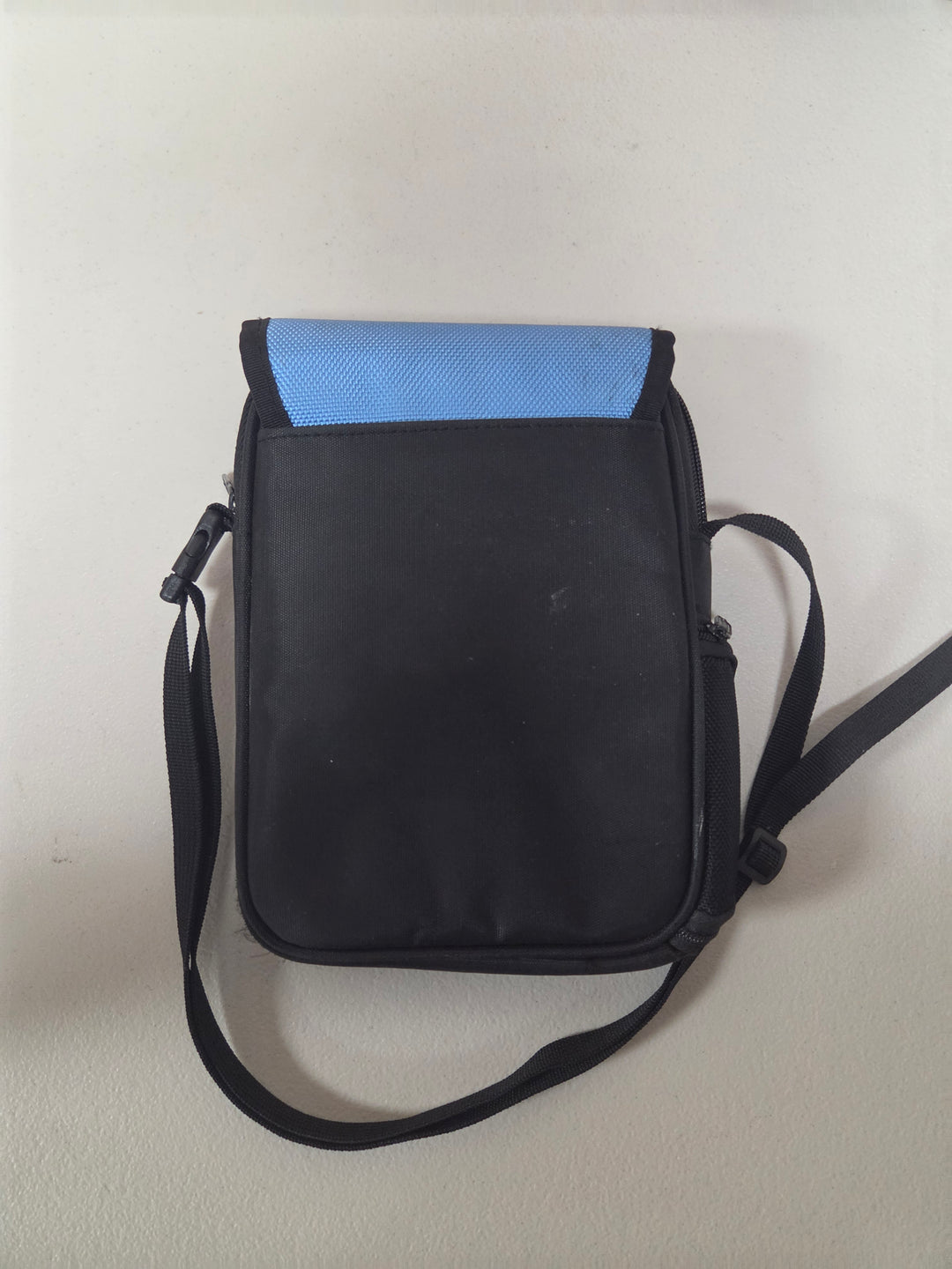 Nintendo DS Blue & Black Travel Bag Including Shoulder Strap UA82226