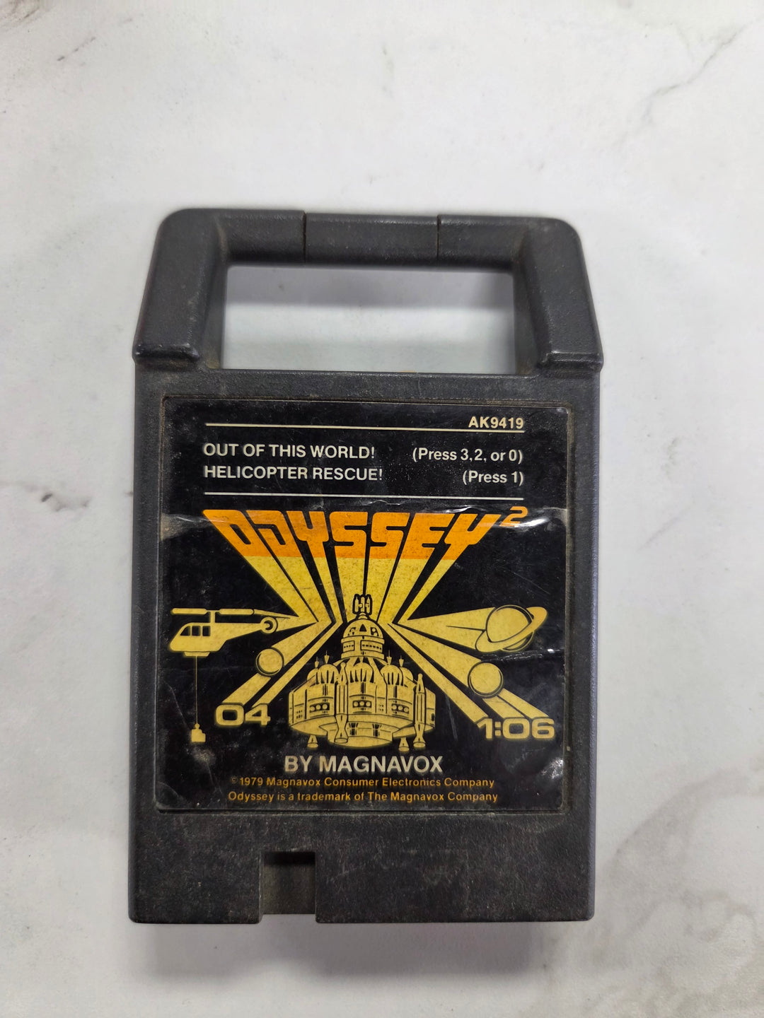 Out of This World!/Helicopter Rescue! - Magnavox Odyssey 2 AT82826