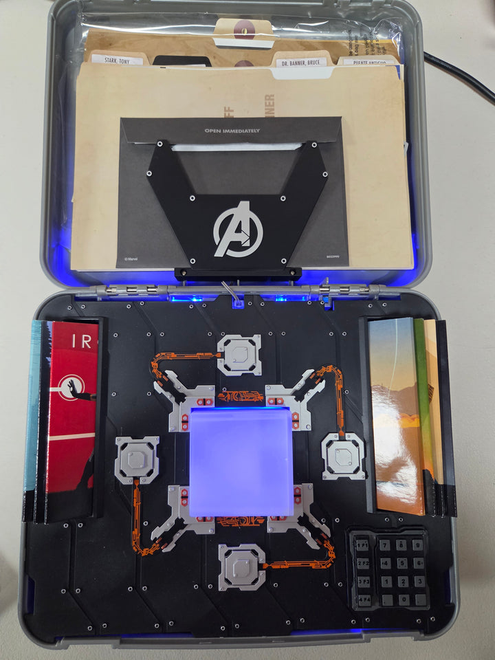 Marvel Cinematic Universe: Phase One - Avengers Assembled Collector's Edition (Lights Up!) - Blu-ray PM9526
