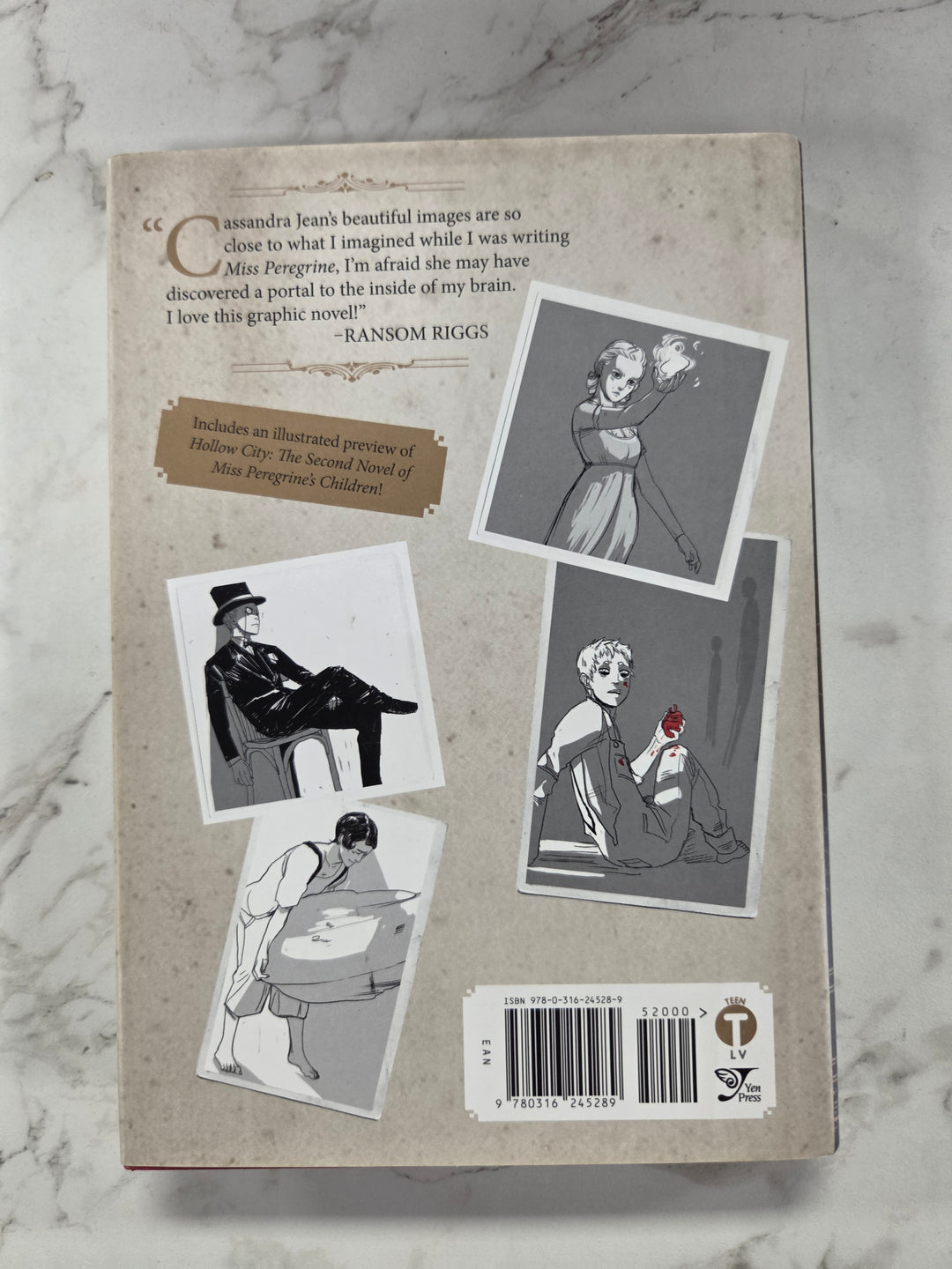 Miss Peregrine's Home for Peculiar Children: The Graphic Novel (Hard Cover) Manga UG91126