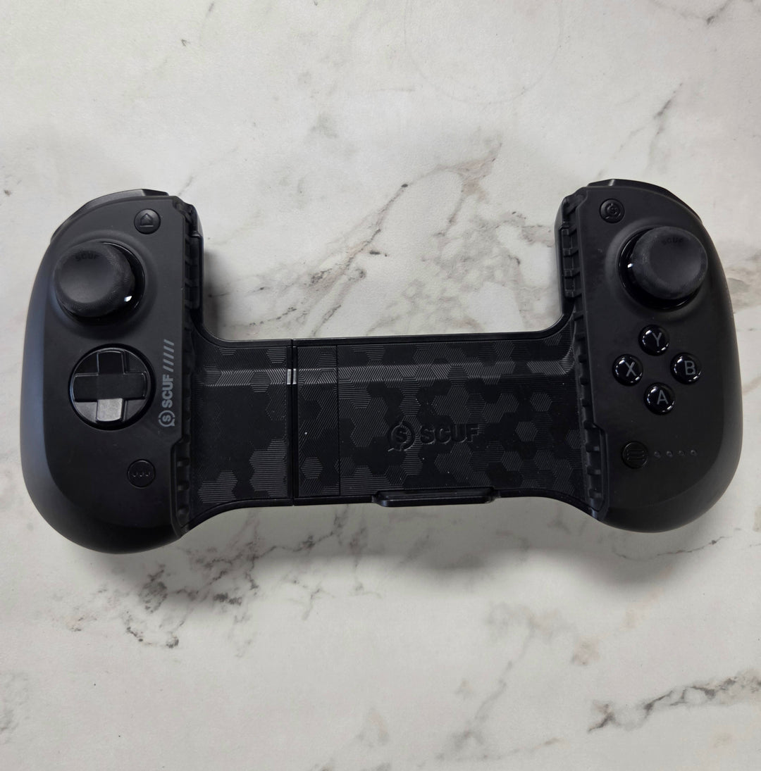 SCUF NOMAD Wireless Mobile Gaming Controller for iPhone (iOS 16 & Up) UA101526