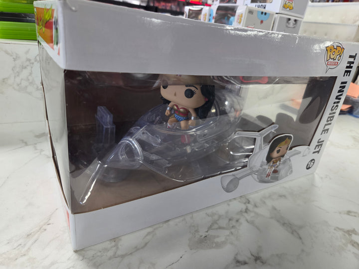 Funko Pop! The Invisible Jet #16, Wonder Woman (Damaged Box) FP101526