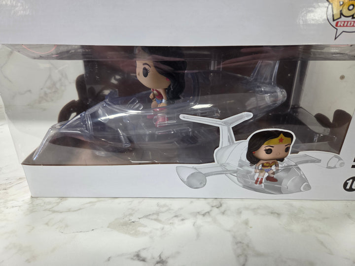 Funko Pop! The Invisible Jet #16, Wonder Woman (Damaged Box) FP101526