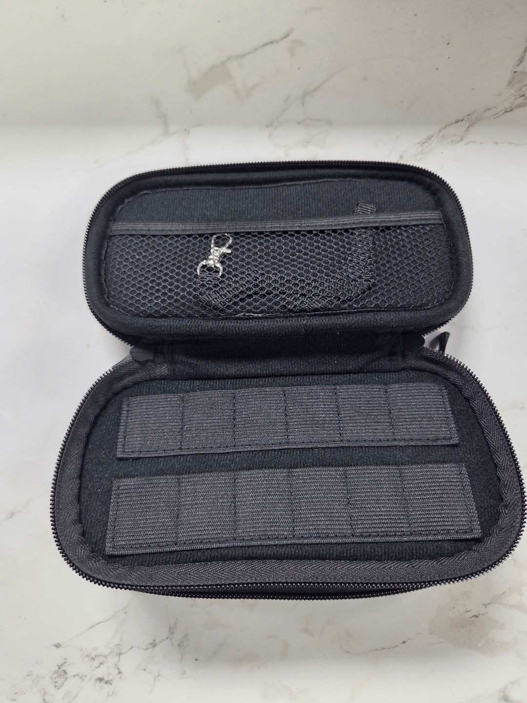 Playstation Vita Soft Black Carrying Case Holds 12 Games UA101626