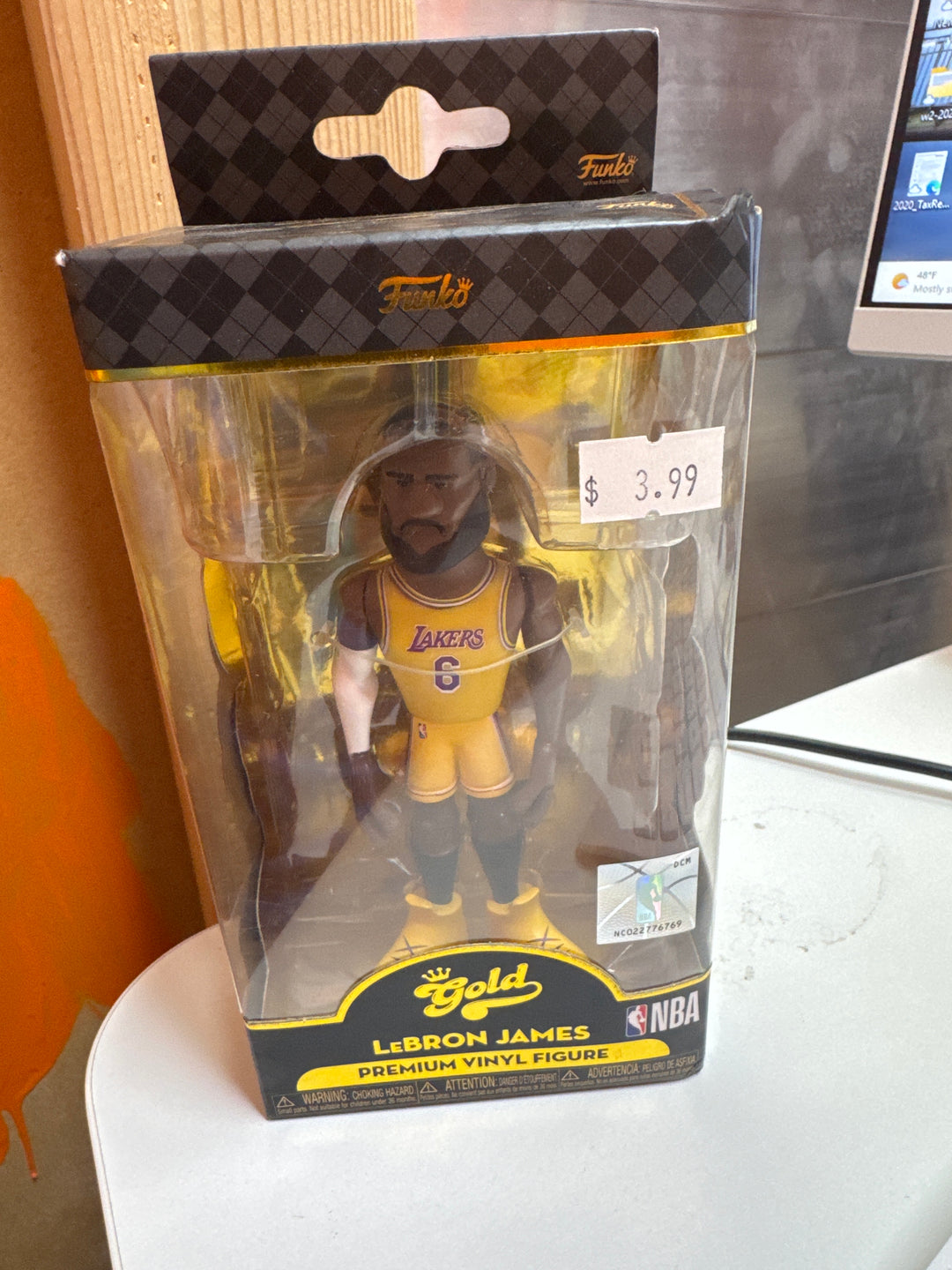 Funko Vinyl Gold NBA Los Angeles Lakers LeBron James 5-inch  MD42126