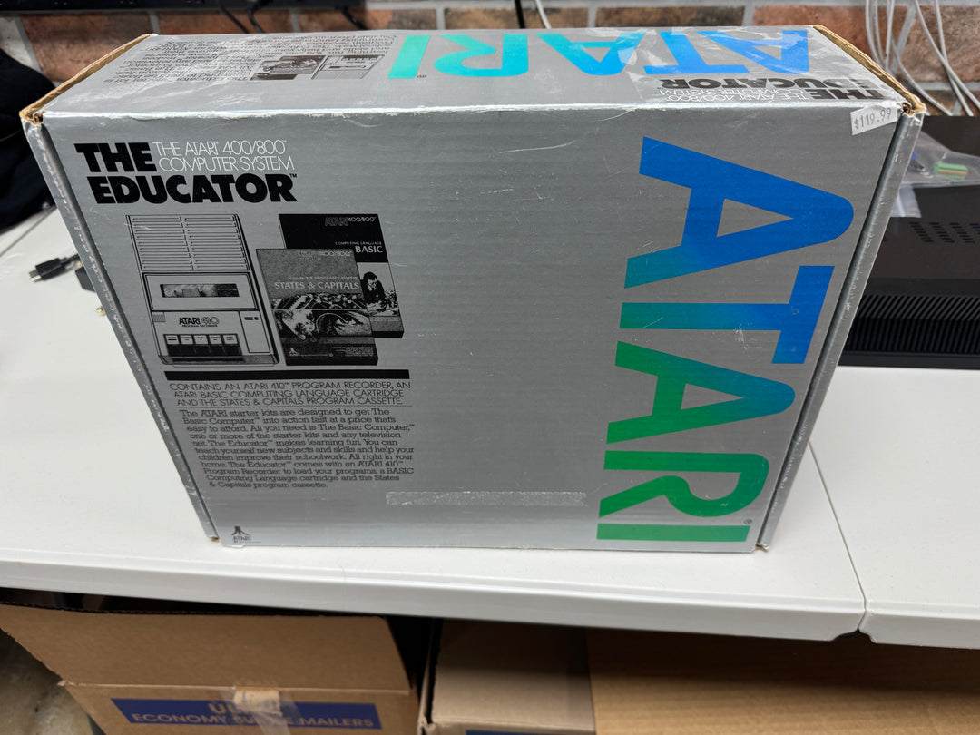 Atari 400/800 Computer System (The Educator) in Original Box) Untested