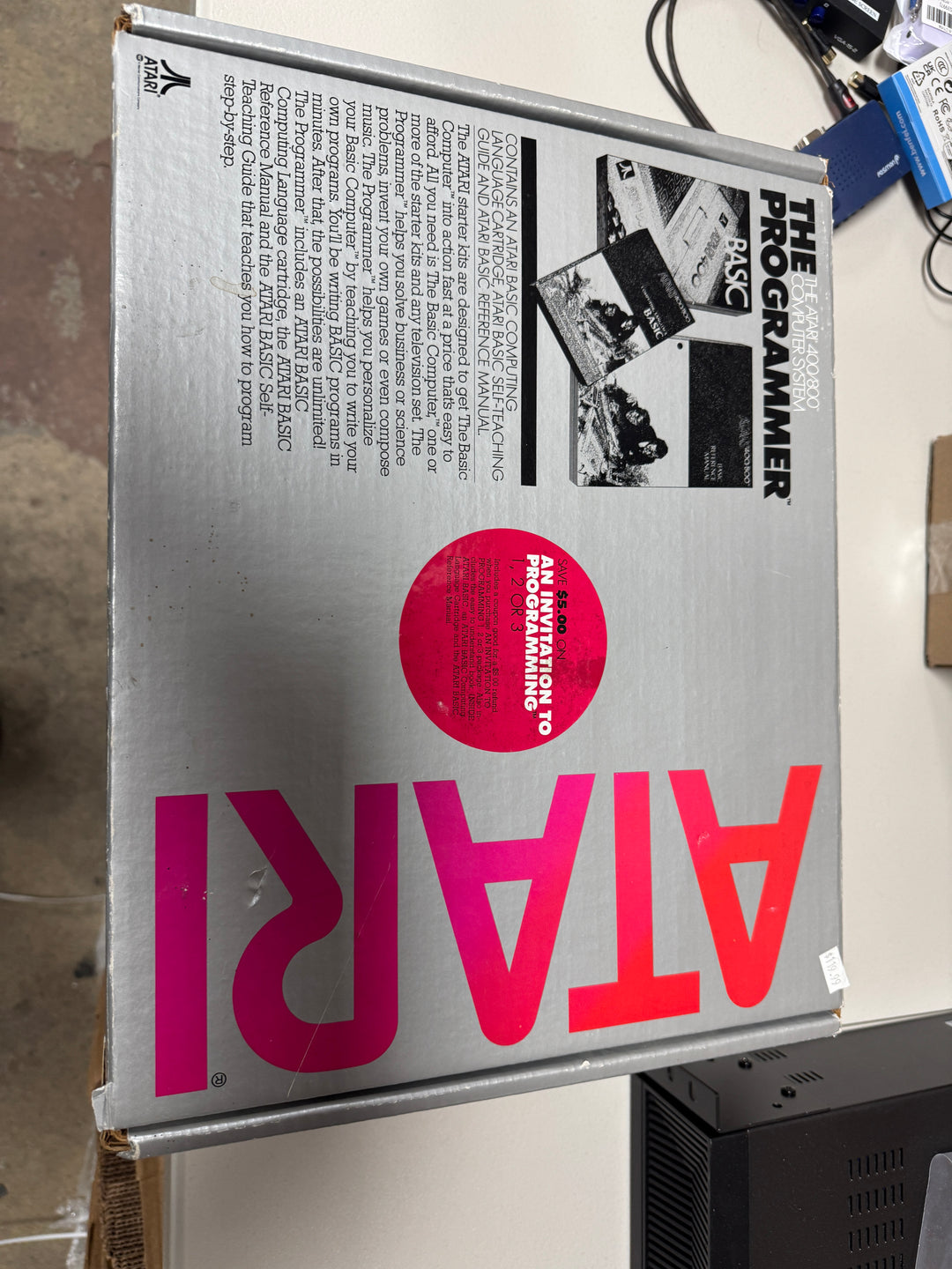 The Atari 400/800 Computer System Programmer