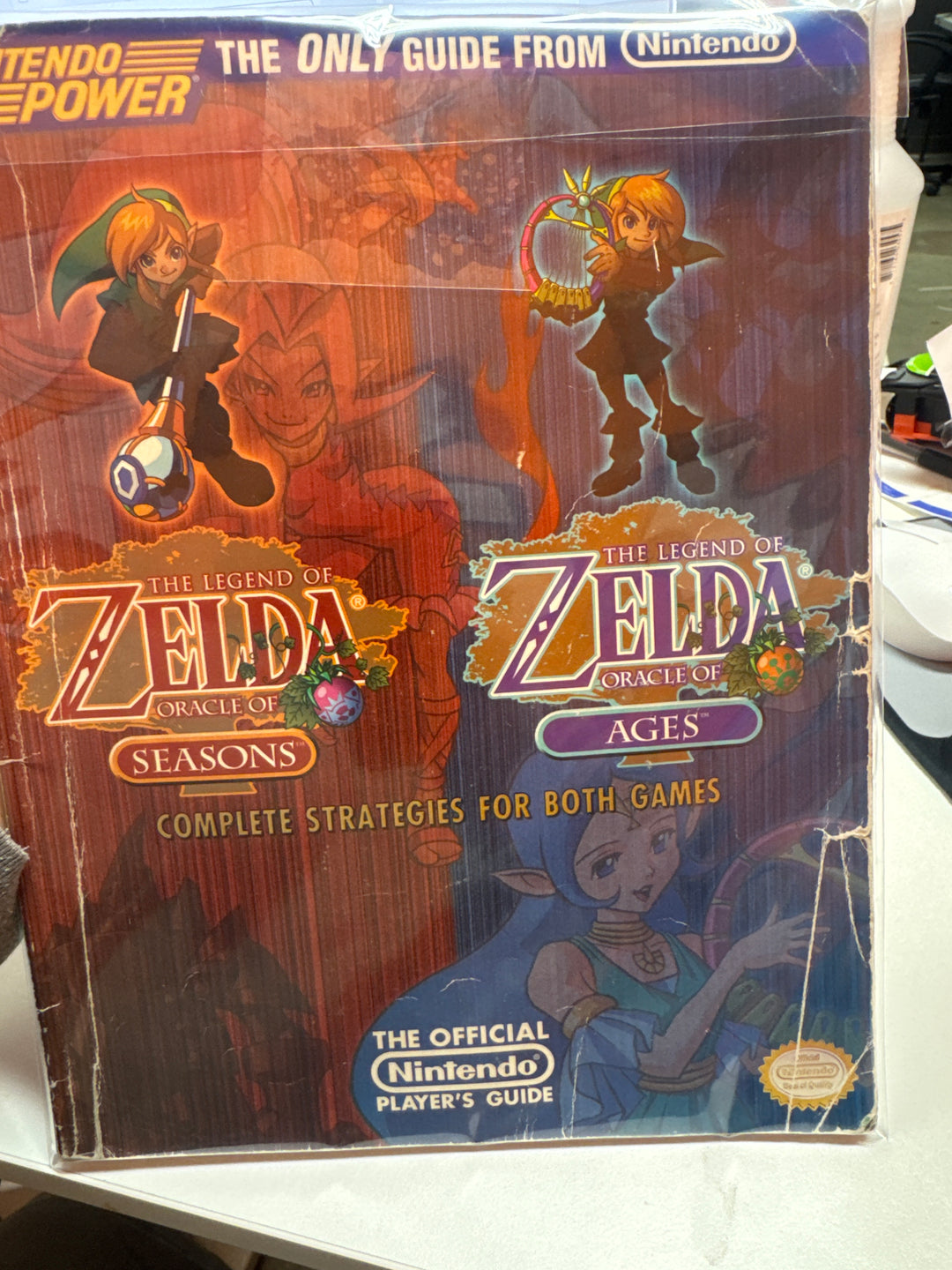 Zelda: Oracle of Seasons & Oracle of Ages Player's Guide - Strategy Guide Nintendo Power ST5626